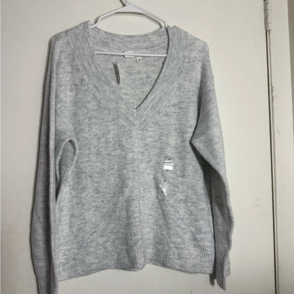 GAP Light Gray Off-the-Shoulder Sweater - Picture 2 of 8